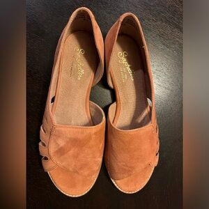 Seychelles Radiant Flats, Size 8.5, Coral Suede